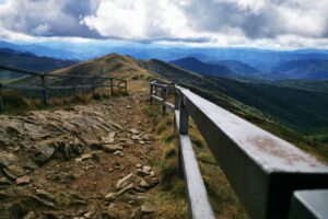 Bieszczady - Halicz - widok ze szczytu Halicz